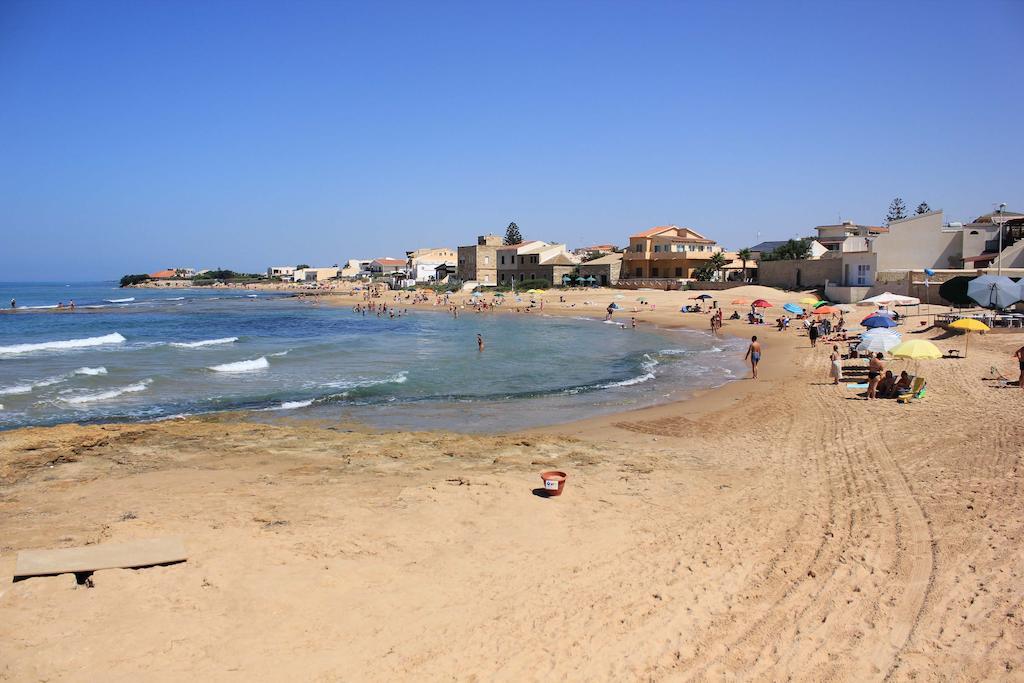 Appartamenti Pomelia Punta Secca Szoba fotó