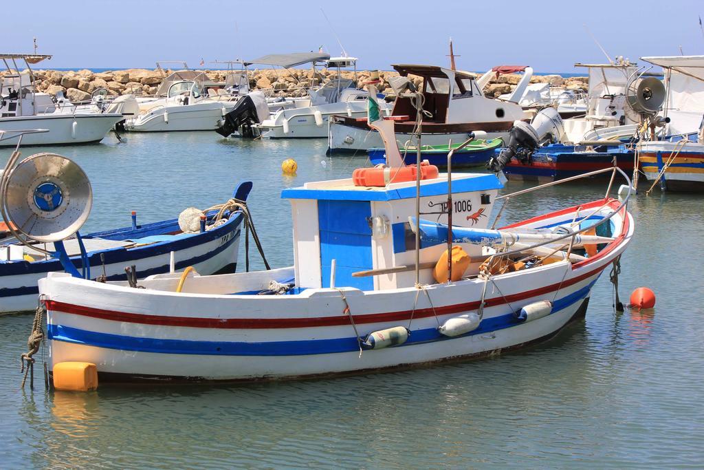 Appartamenti Pomelia Punta Secca Kültér fotó