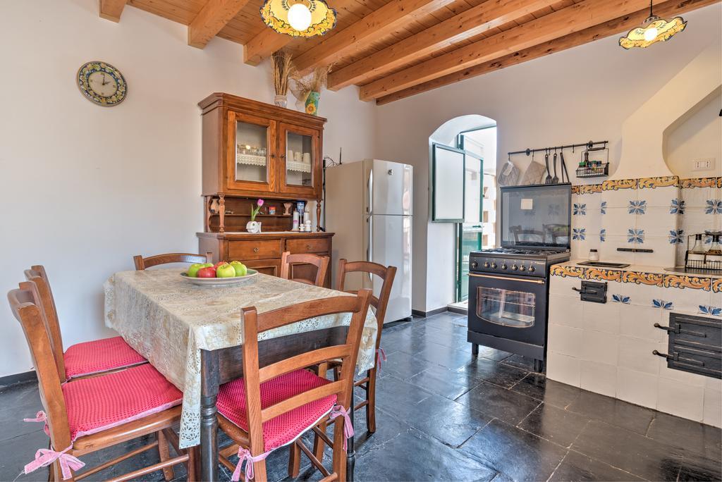Appartamenti Pomelia Punta Secca Kültér fotó